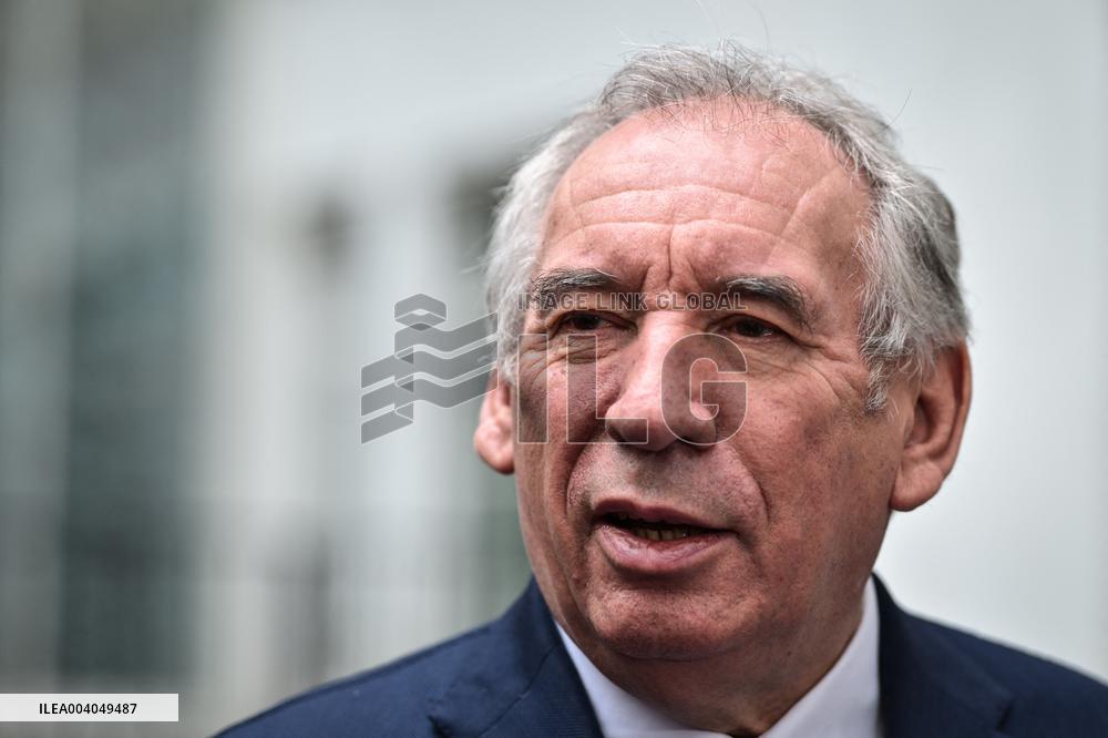 Presser after a meeting of French government officials in Paris - FA