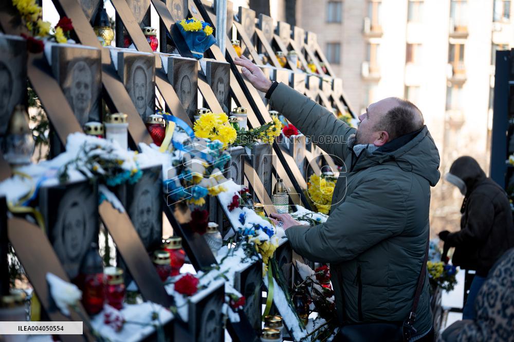 Kyiv pays tribute to Heavenly Hundred Heroes
