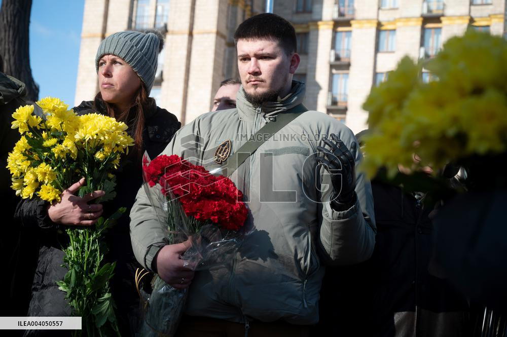 Kyiv pays tribute to Heavenly Hundred Heroes