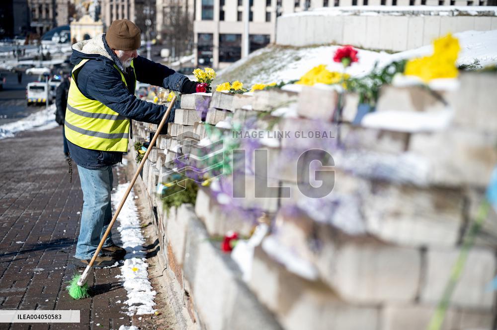 Kyiv pays tribute to Heavenly Hundred Heroes