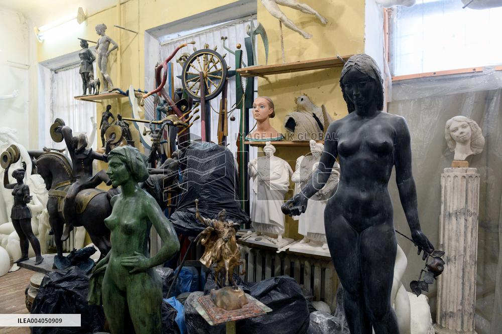 Interview of Ukrainian sculptor Anatolii Kushch