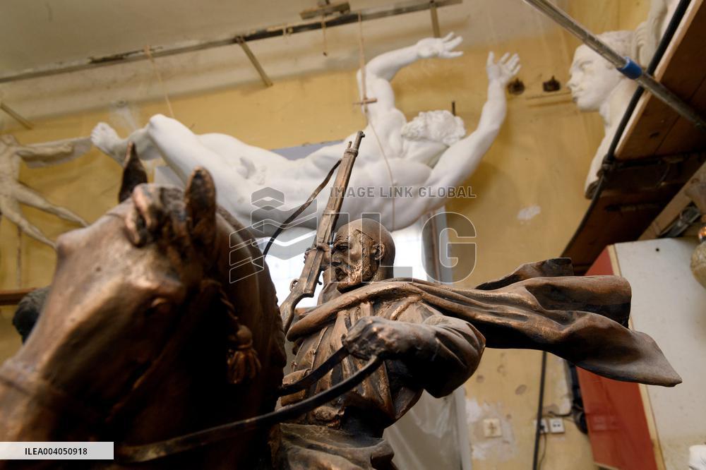 Interview of Ukrainian sculptor Anatolii Kushch