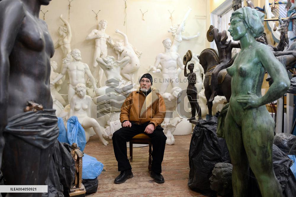 Interview of Ukrainian sculptor Anatolii Kushch