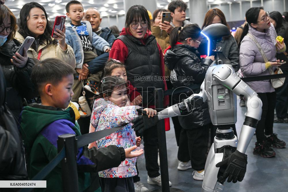 2025 Popular Science ｡､AI Robot Exhibition in Nanjing