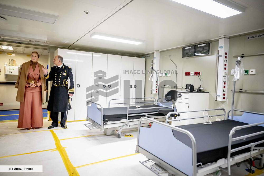 First Official Solo Job Of Princess Amalia - Netherlands