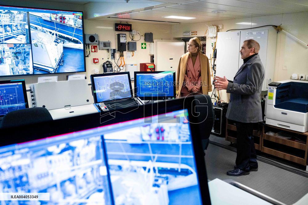 First Official Solo Job Of Princess Amalia - Netherlands