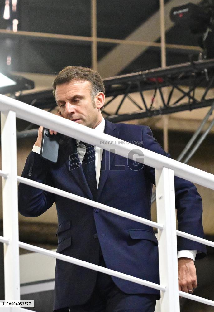President Macron talks on the phone with Bruno Retailleau following the knife attack in Mulhouse - Paris