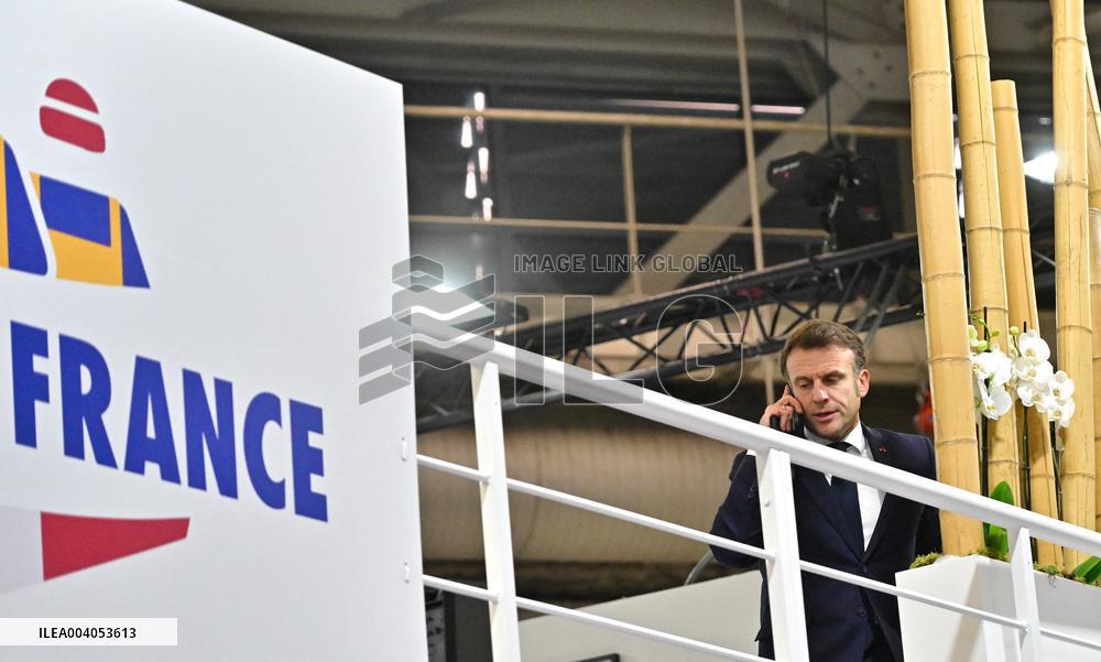 President Macron talks on the phone with Bruno Retailleau following the knife attack in Mulhouse - Paris