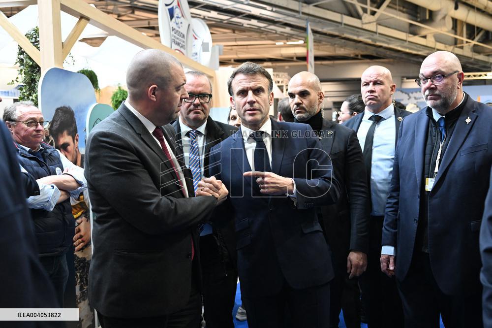 Statement by President Macron following the Mulhouse attack, at Agricultural Fair - Paris
