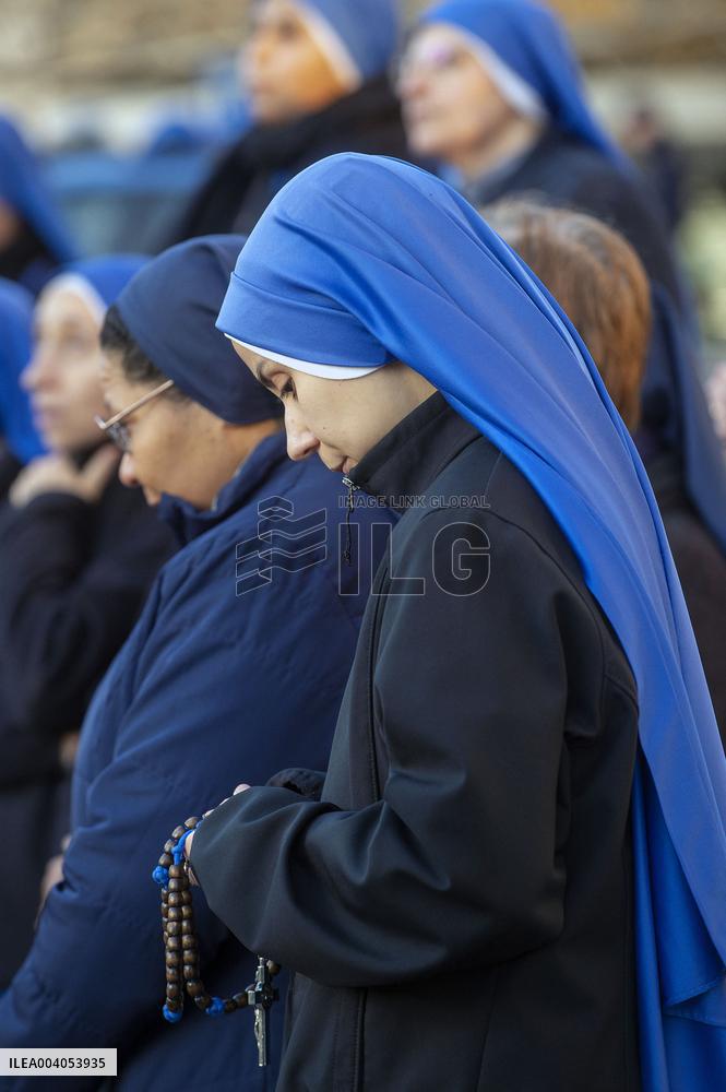 Nuns And Priests Pray For Pope Francis - Rome