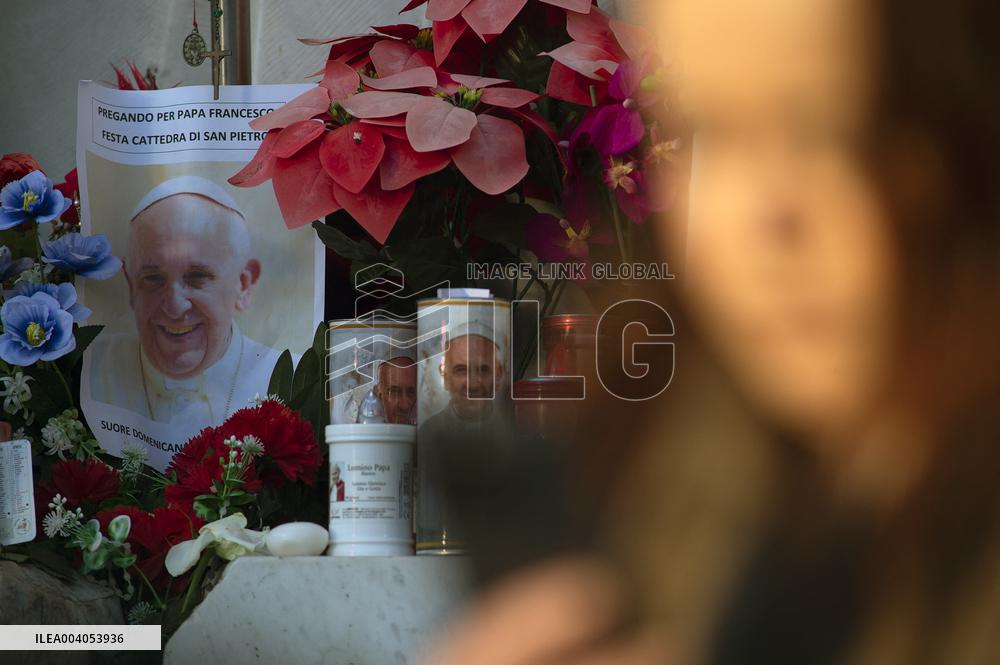 Nuns And Priests Pray For Pope Francis - Rome