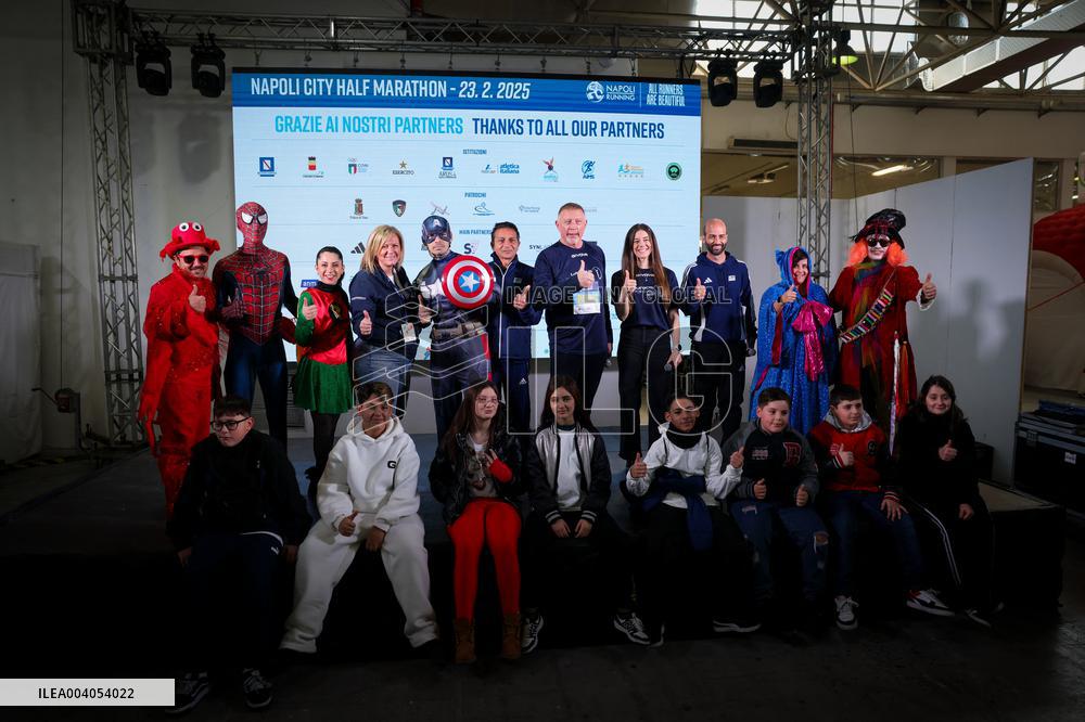 Boris Becker And Wife At Half Marathon - Naples
