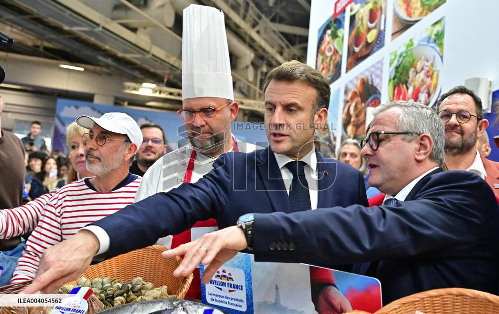 Macron inaugurates the International Agricultural Show - Paris