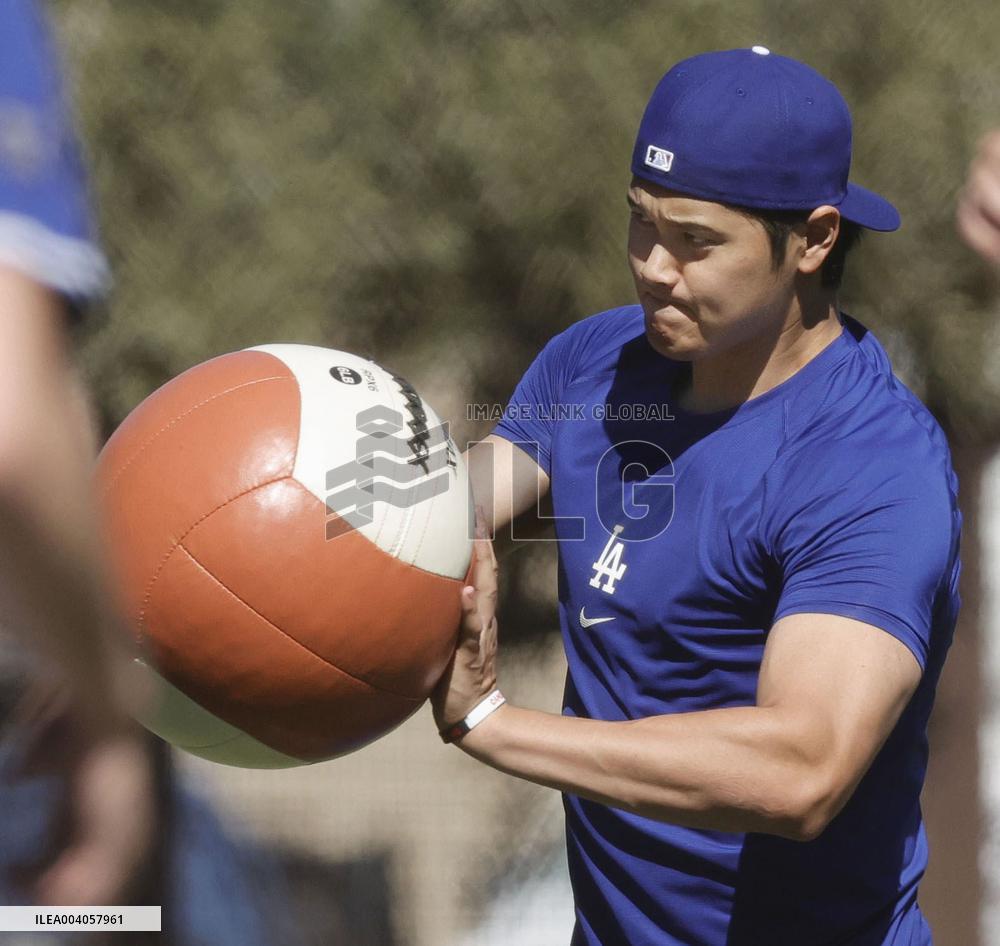 Baseball: MLB spring training