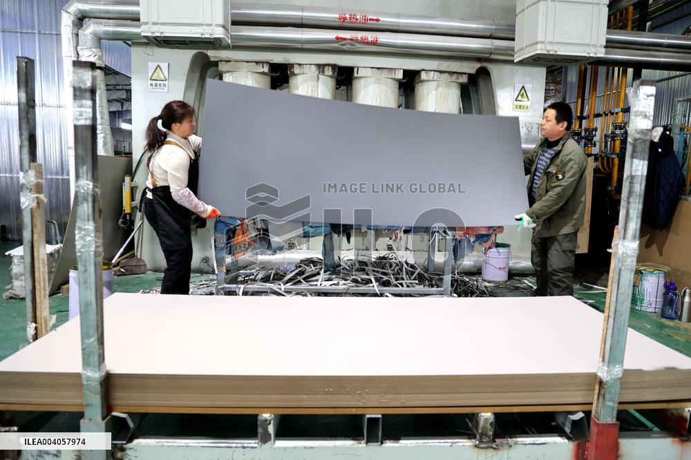 World First Aldehyde-free Density Board Production Line