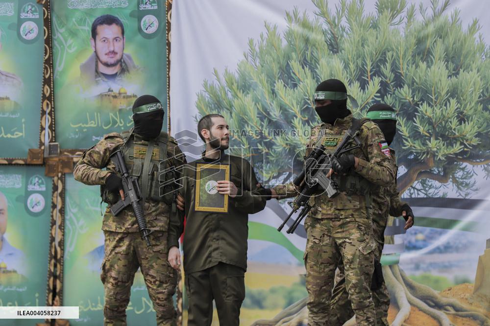 Hamas Hands Over Israeli Hostages To Red Cross - Gaza