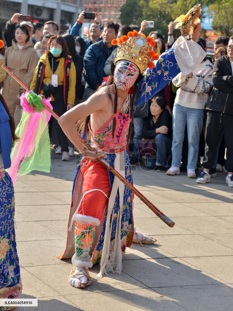 Taiwanese Artists Perform to Welcome The New Year at the Tianhou Palace in Quanzhou
