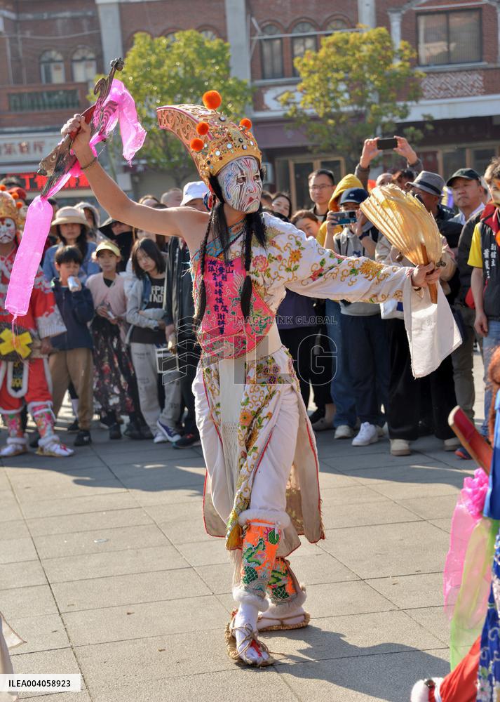 Taiwanese Artists Perform to Welcome The New Year at the Tianhou Palace in Quanzhou