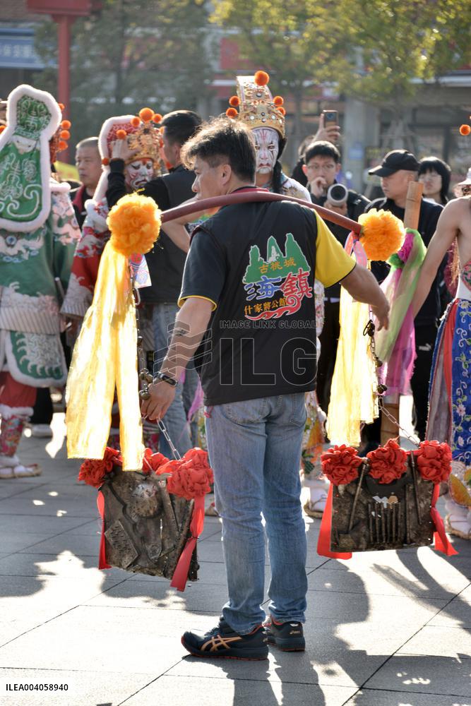 Taiwanese Artists Perform to Welcome The New Year at the Tianhou Palace in Quanzhou