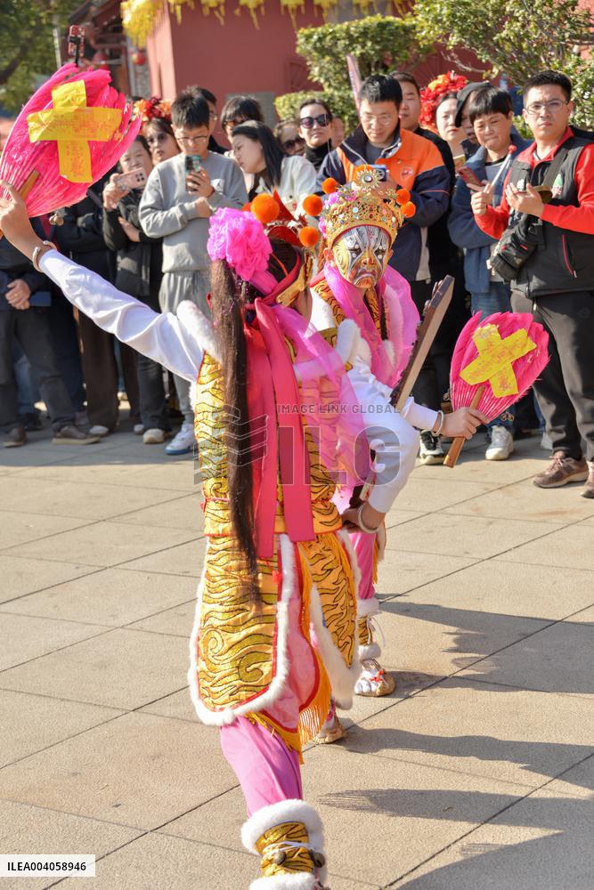 Taiwanese Artists Perform to Welcome The New Year at the Tianhou Palace in Quanzhou