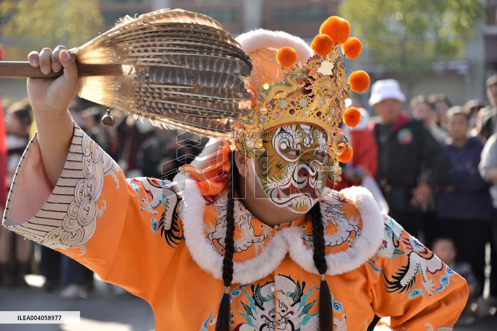 Taiwanese Artists Perform to Welcome The New Year at the Tianhou Palace in Quanzhou