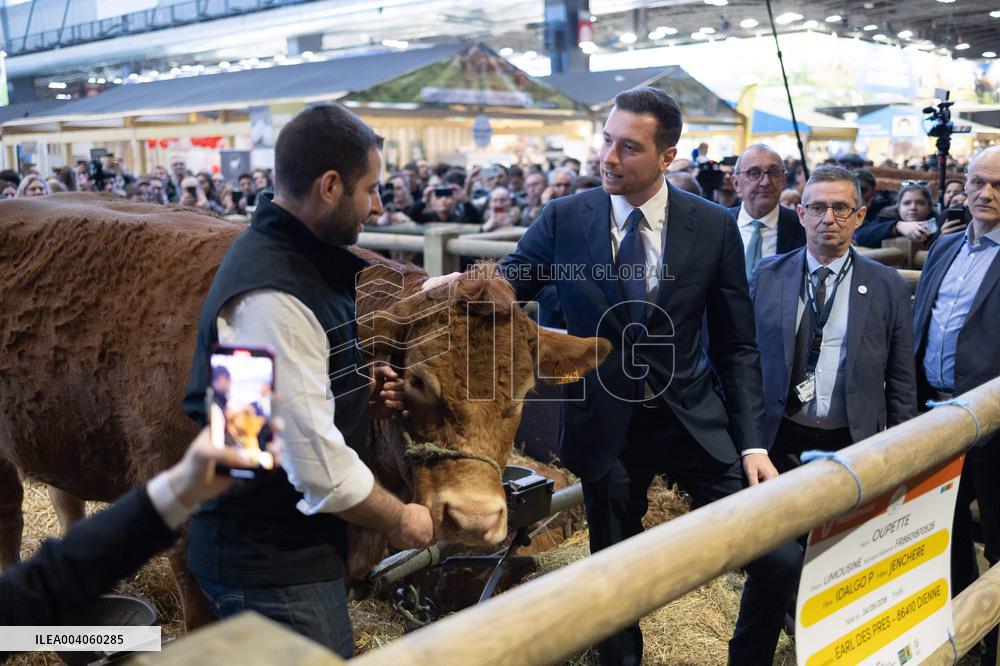 Jordan Bardella visits the Agricultural Fair - Paris RL