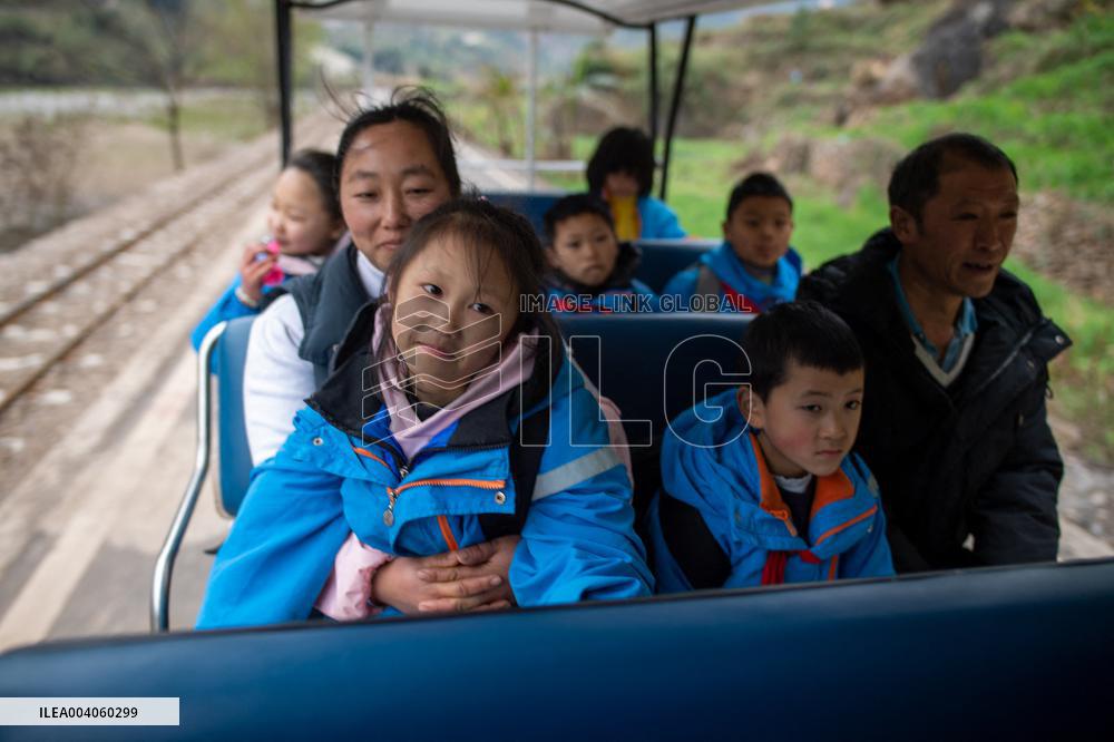 A Cloud Shuttle To The School - China