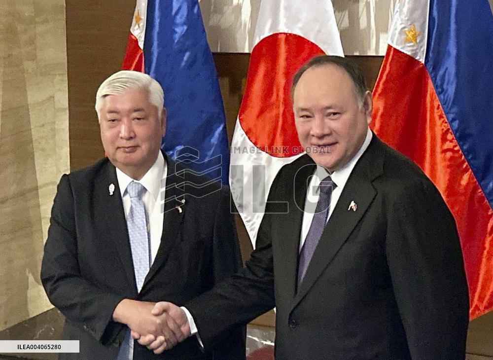 Japan-Philippine defense talks