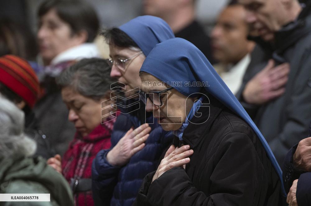 Cardinal Reina Mass for Pope Francis Healing - Rome