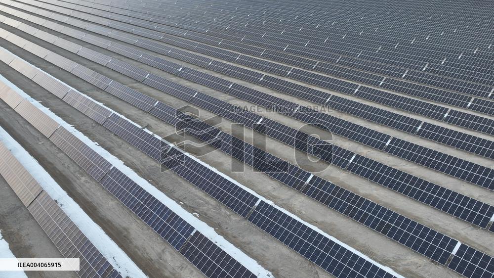 China First Commercial Linear Fresnel Solar Thermal Energy Storage Plant in Hami