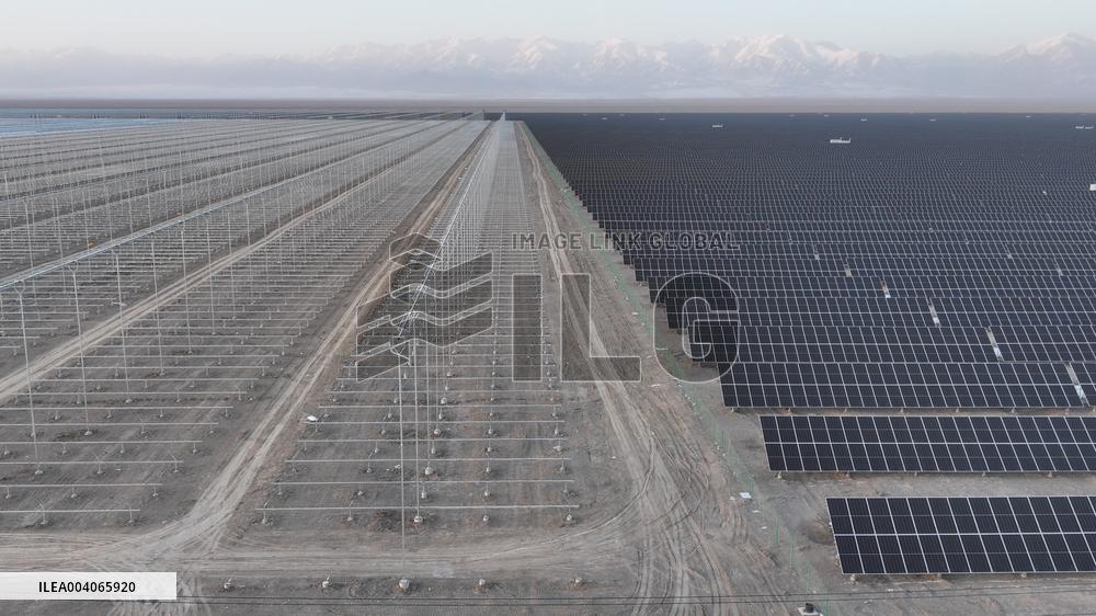 China First Commercial Linear Fresnel Solar Thermal Energy Storage Plant in Hami