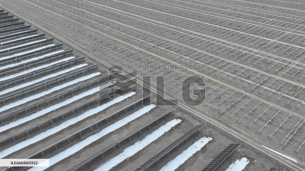 China First Commercial Linear Fresnel Solar Thermal Energy Storage Plant in Hami