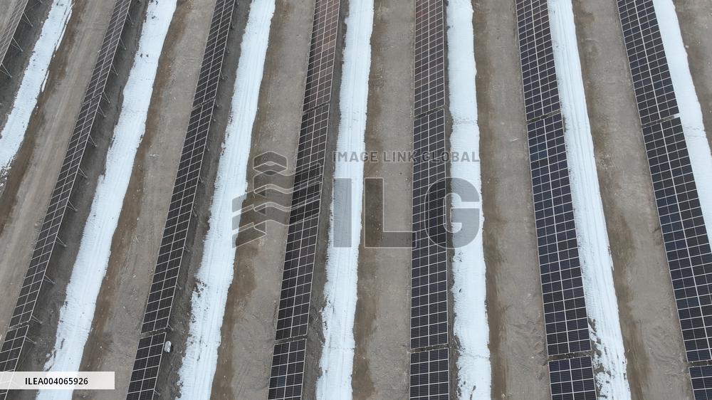 China First Commercial Linear Fresnel Solar Thermal Energy Storage Plant in Hami