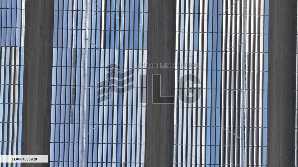 China First Commercial Linear Fresnel Solar Thermal Energy Storage Plant in Hami