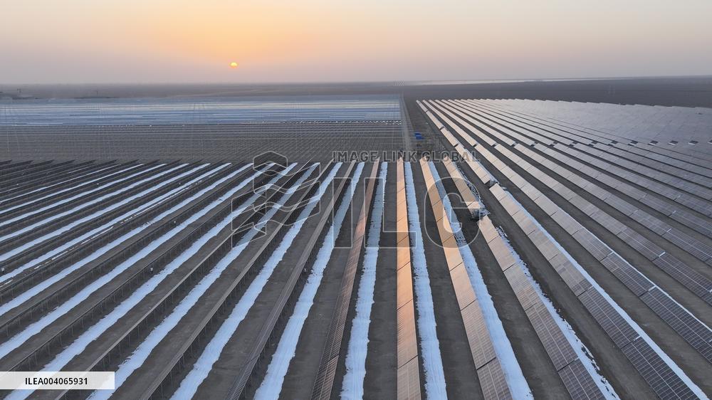 China First Commercial Linear Fresnel Solar Thermal Energy Storage Plant in Hami