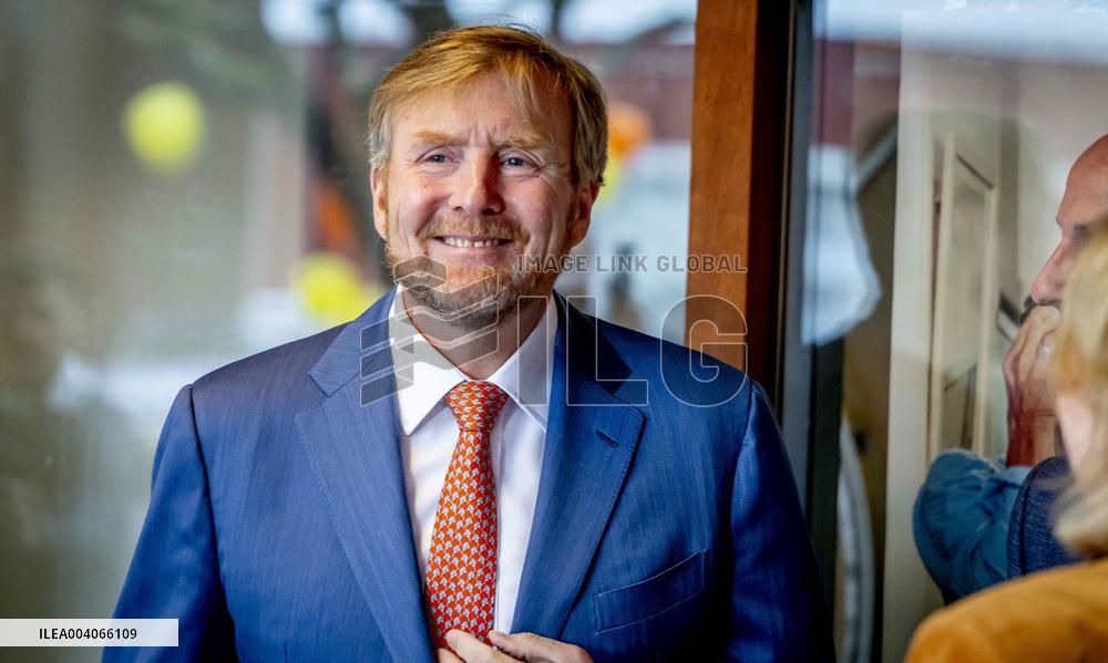 King Willem-Alexander Visits The Chambers With Attention Foundation - Houten
