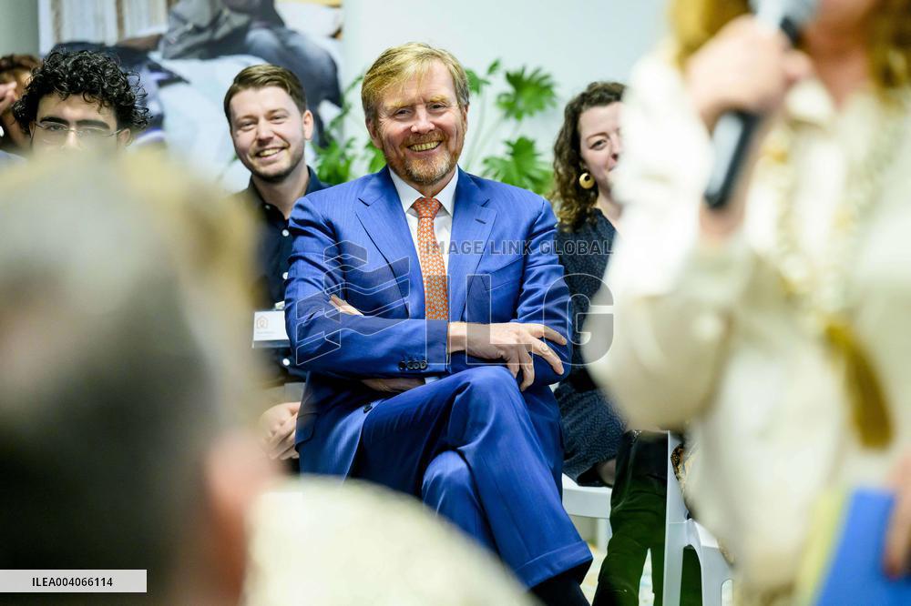 King Willem-Alexander Visits The Chambers With Attention Foundation - Houten