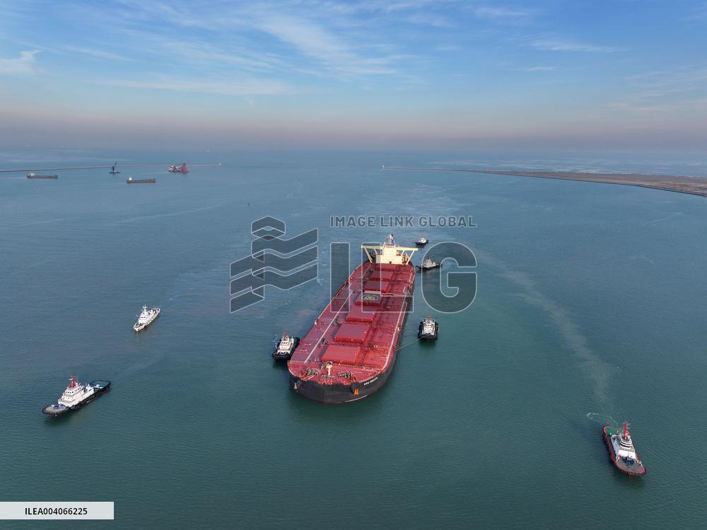 400,000 Tons Iron Ore Cargo Ship