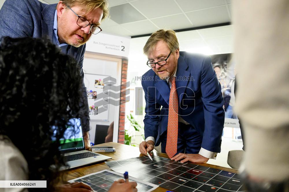 King Willem-Alexander Visits The Chambers With Attention Foundation - Houten