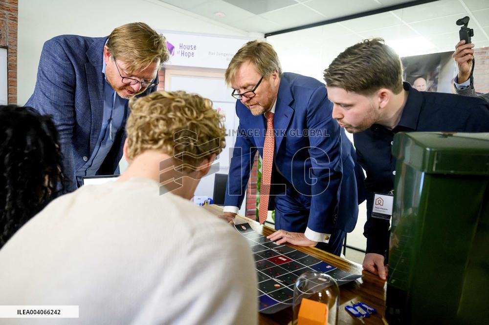 King Willem-Alexander Visits The Chambers With Attention Foundation - Houten