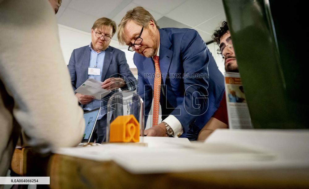 King Willem-Alexander Visits The Chambers With Attention Foundation - Houten