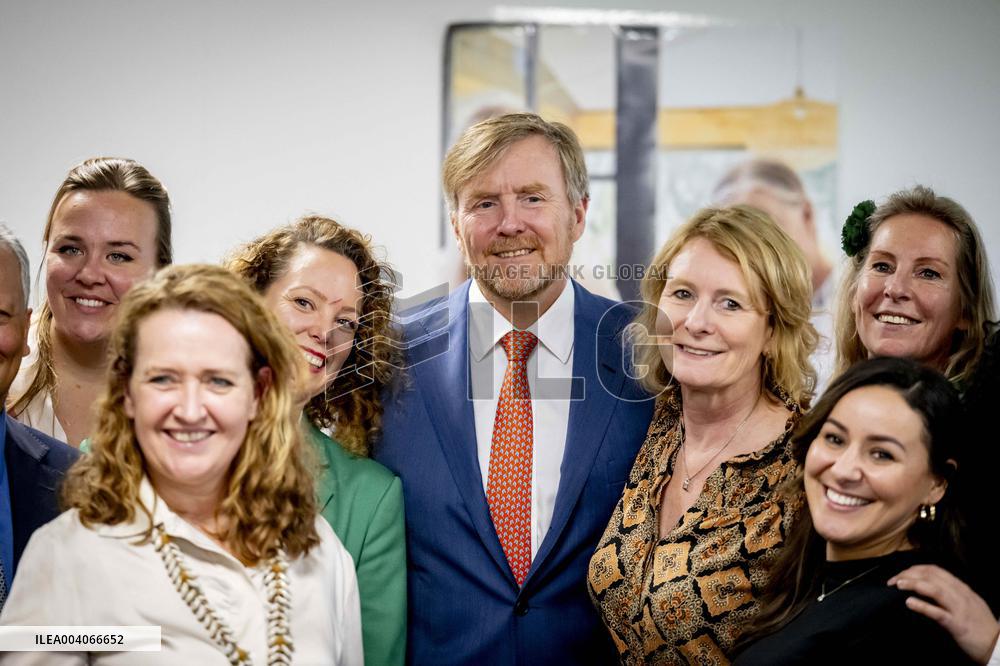 King Willem-Alexander Visits The Chambers With Attention Foundation - Houten