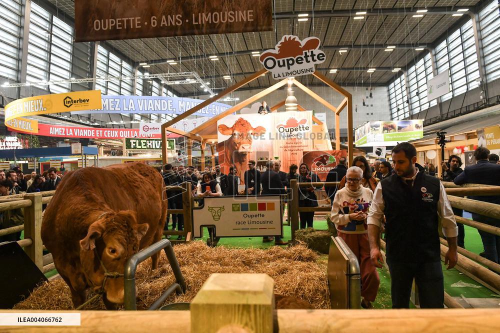 Francoise Gatel at the Agricultural Fair in Paris - FA