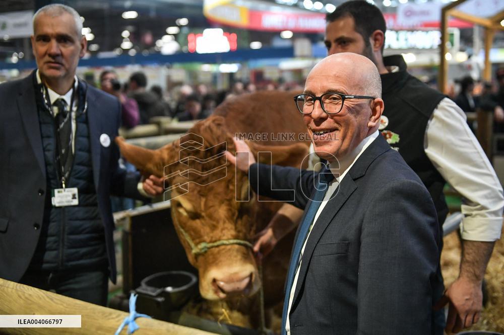 Eric Ciotti at the Agricultural Fair in Paris - FA