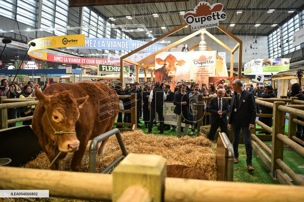 Eric Ciotti at the Agricultural Fair in Paris - FA