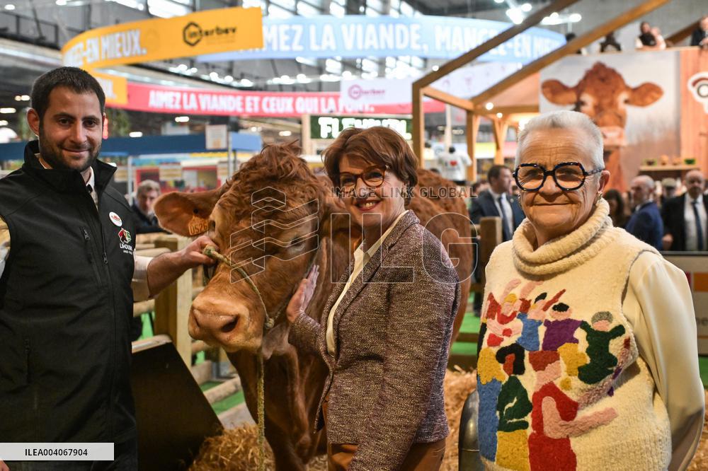 French PM Francois Bayrou at the Agricultural Fair in Paris - FA