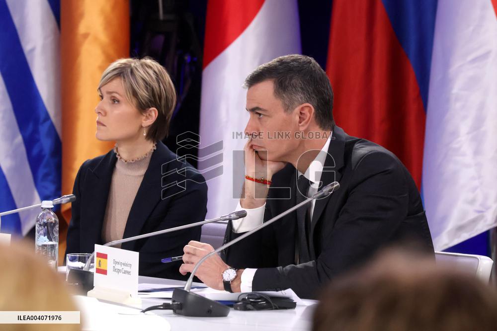 Support Ukraine summit with participation of EU leaders and partner states takes place in Kyiv