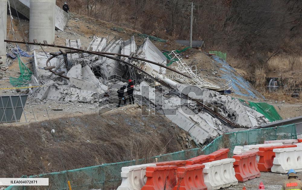 Bridge Collapse Leaves Four Dead and Five Injured - South Korea