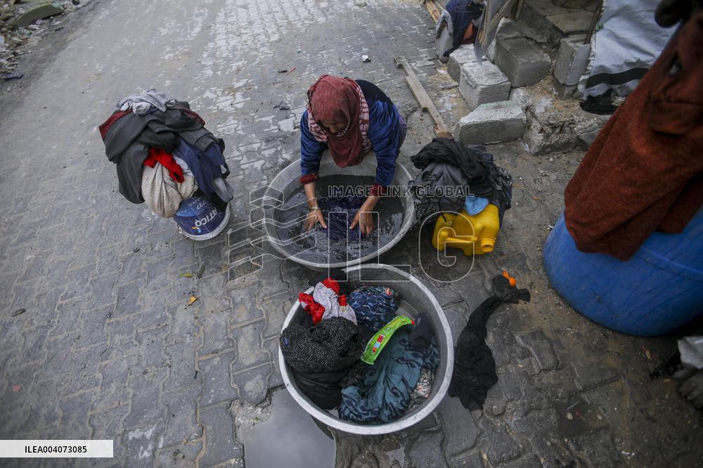 Life Amid Ruins in Gaza