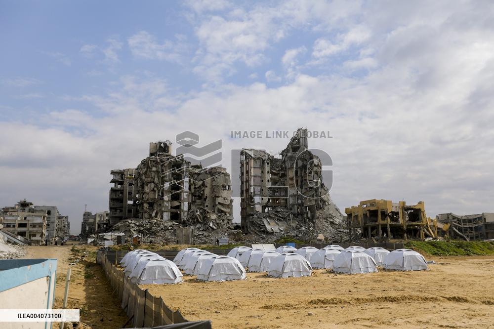 Life Amid Ruins in Gaza
